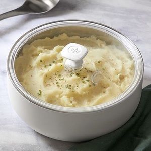 Pampered Chef 2.5-QT. INSULATED SERVING BOWL